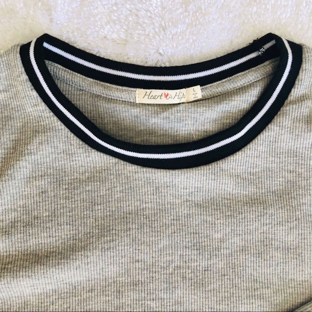 Top. Hearts 💕Hips. Shirt long sleeve Large 61-2 - Picture 2 of 2
